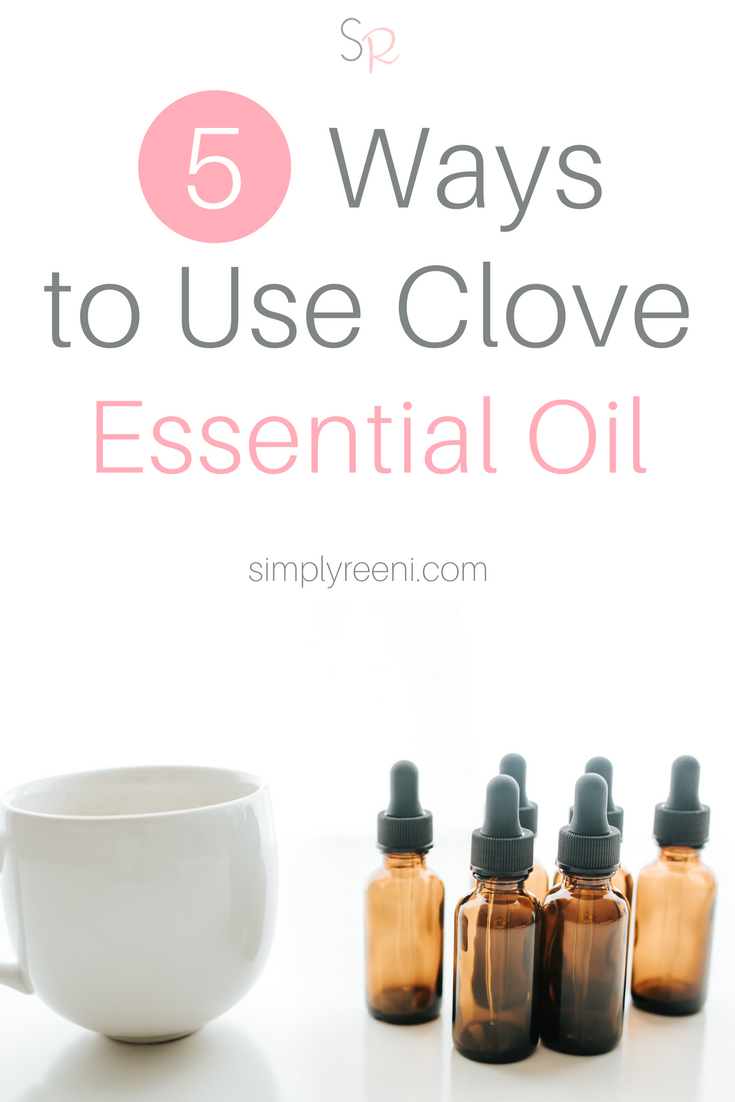 Clove essential oil has so many great therapeutic benefits due to its high antioxidant score (ranked number one among herbs and spices!). Here are 5 ways to use clove essential oil along with a diffuser blend recipe and an essential oil recipe for skin! Read now or pin for later! // www.simplyreeni.com